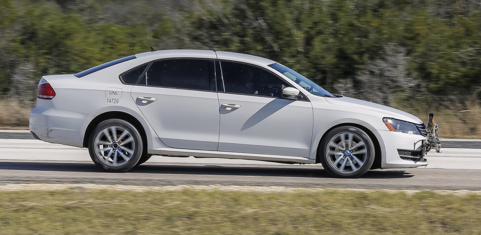 Zašto su merenja automobila napravljene na ljetnim gumama zimi?