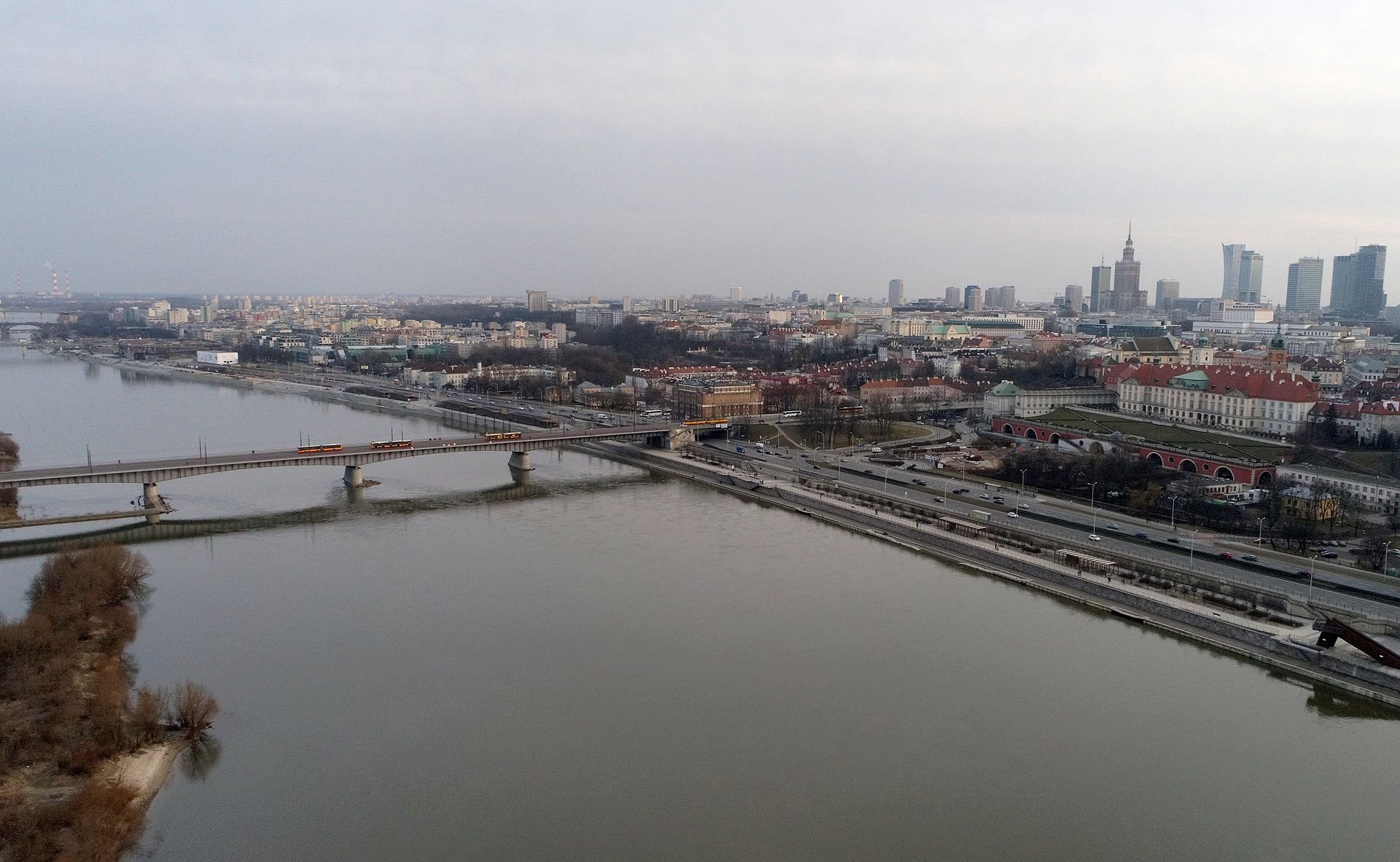 Vodeni tramvaj Varšava. Šta pliva u glavnom gradu 2025. godine?