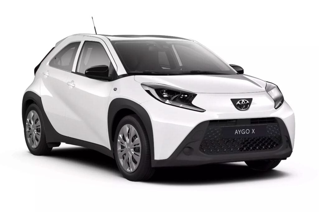 Najjeftiniji novi automobil sa mašinom. Lijeva noga će vam zahvaliti!