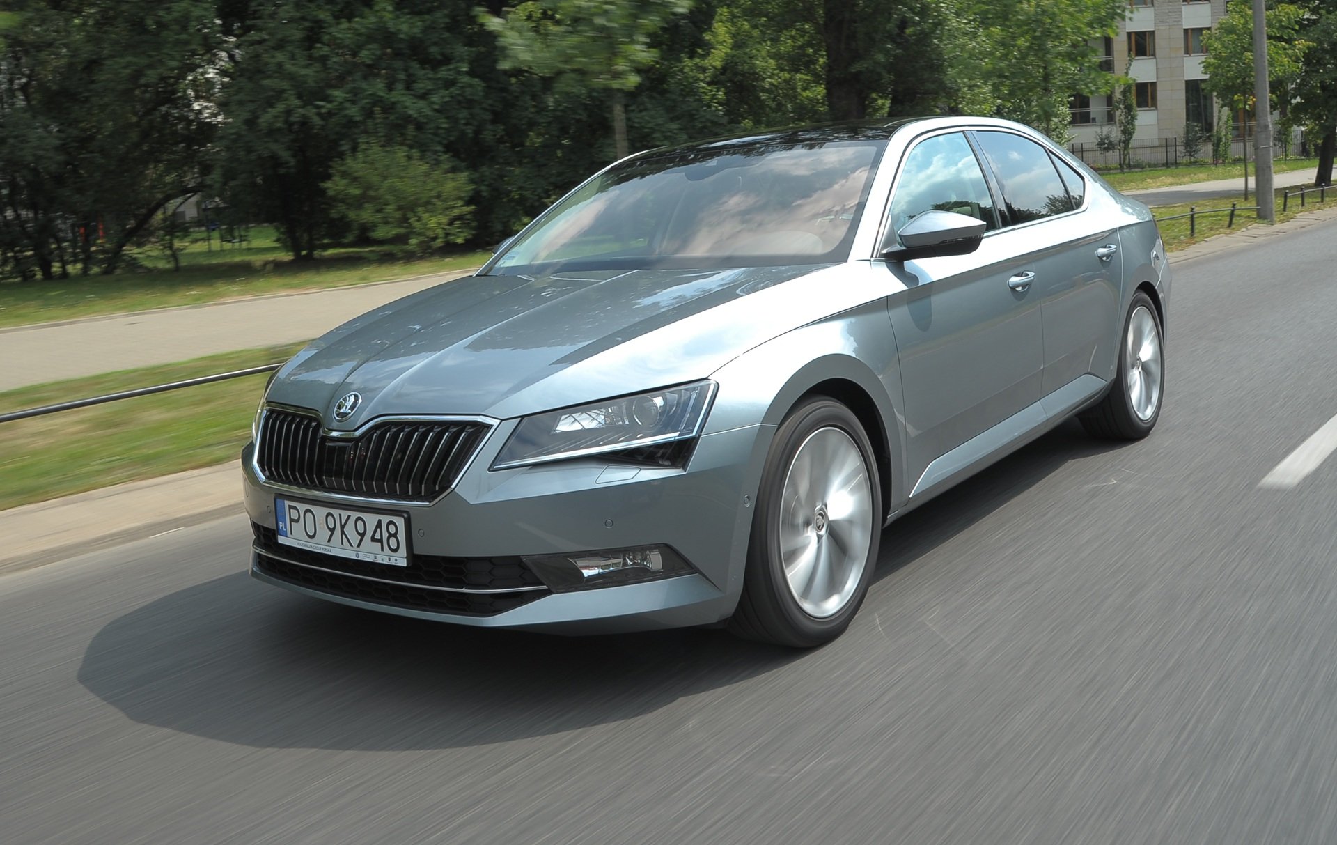 Skoda Superb 1.4 TSI recenzije Cijena cijene cijene koja motor