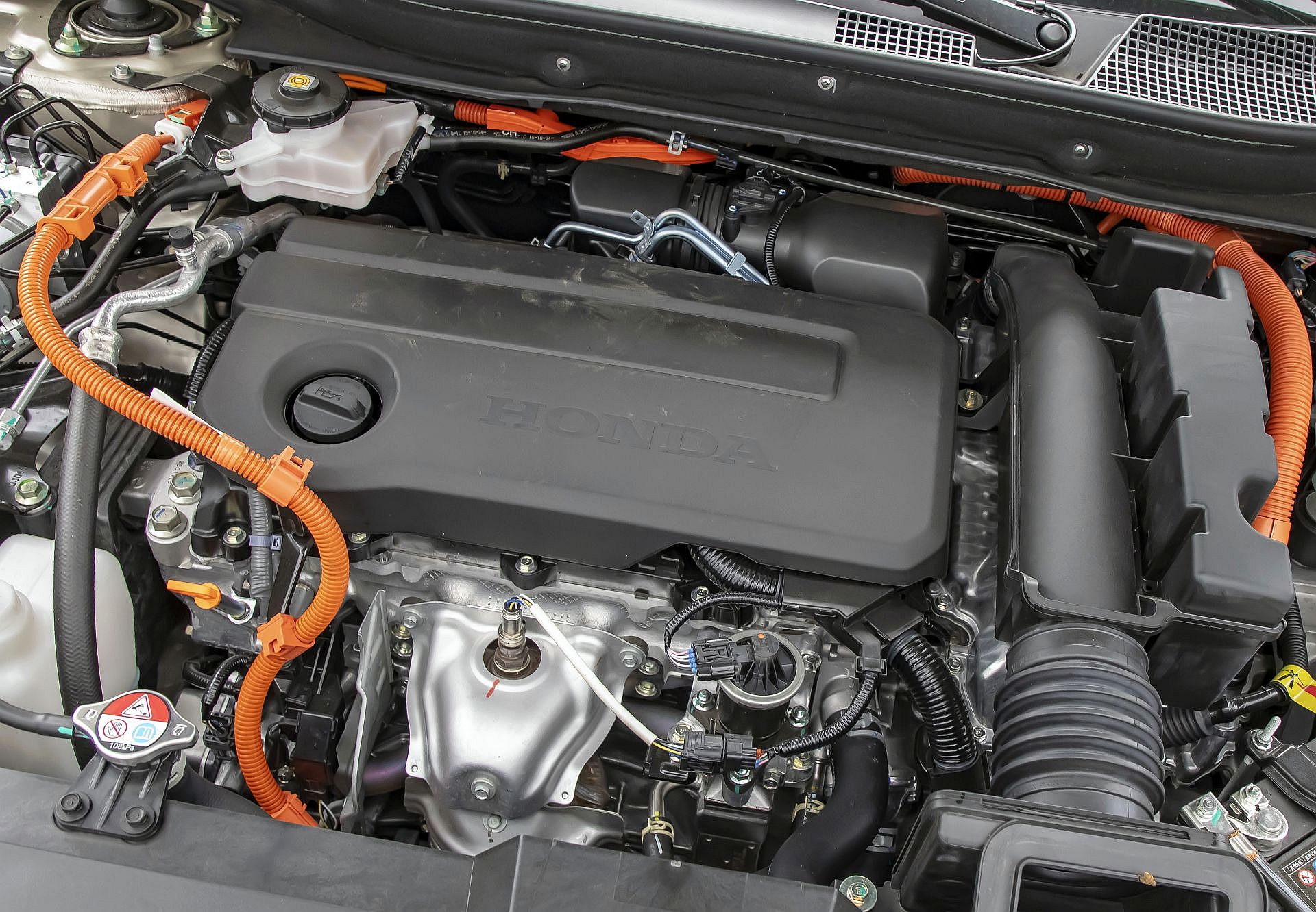 V6 i tri elektromotora. Hondin novi hibrid budi emocije